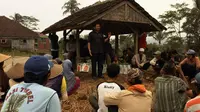 Anggota Komisi X DPR, Dony Ahmad Munir berbicara mengenai pentingnya subsidi pupuk yang merata saat kunjungan ke Jawa Barat.