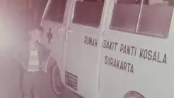 Fiat 110T sebagai armada ambulance salah satu rumah sakit di Surakarta. (Source: id.pinterest.com)