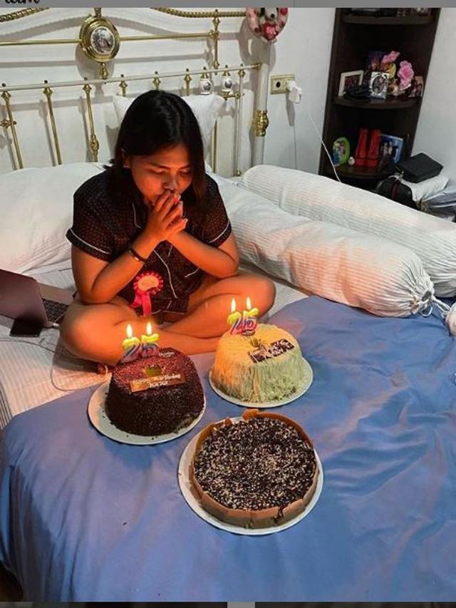 Putri Hotman Paris Hutapea
