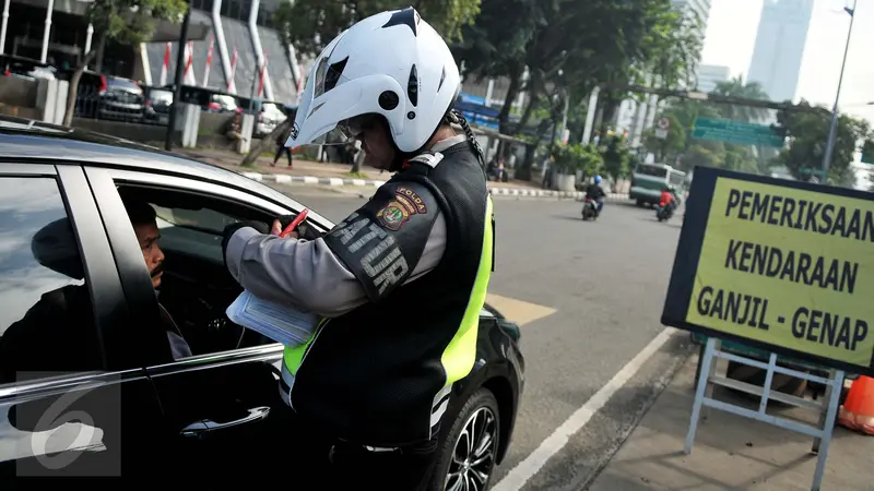 20160831-Hari Kedua Pemberlakuan Sistem Ganjil Genap-Jakarta