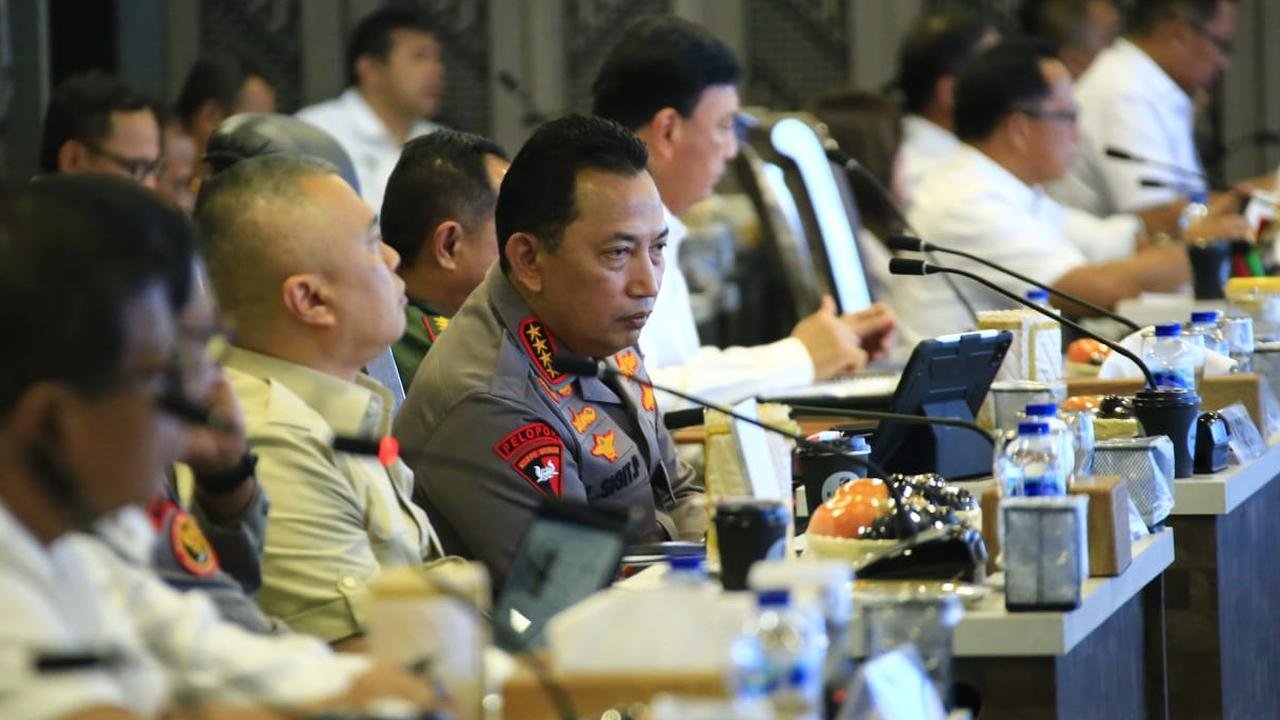 Bahaya Laten! Kapolri Minta Orang Tua Rutin Razia Handphone Anak-Anaknya