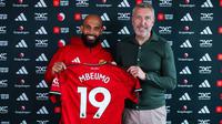 Bryan Mbeumo resmi bergabung dengan Manchester United pada awal musim 2025/2026 (Dok. Manchester United)