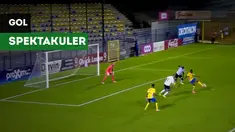 Pemain Union SG, Youssuf Niakate, mencetak gol indah yang tak kalah dari Zlatan Ibrahimovic di Divisi Utama Liga Belgia.