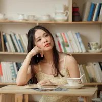 8 Tanda Orang Tampak Baik-Baik Saja padahal Tidak Bahagia./Copyright depositphotos.com/liufuyu