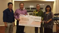 Miliarder Malaysia Tan Eng Kee (dua dari kiri). Dok https://greatech-group.com/