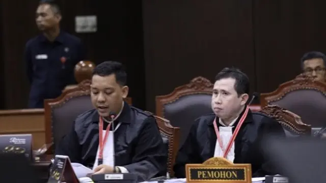 Tim hukum PPP dalam sidang panel 1 sengketa Pileg 2024, Gedung Mahkamah Konstitusi (MK) Jakarta, Selasa (30/4/2024).