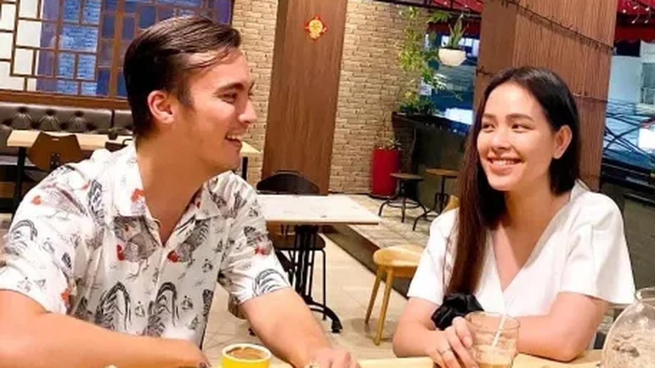 5. Rawat Intensif 
Tak hanya merahasiakan lokasi rumah sakit kepada publik, rupanya hingga saat ini keluarga dari pihak Rendy dan Lady juga belum tahu dimana keduanya di rawat. Kondisi ini sengaja dilakukan agar keduanya bisa dirawat dengan intensif.