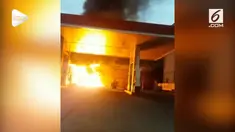 Akibat seorang pelanggan tidak hatri-hati saat mengisi BBM menggunakan Jerigen, sebuah SPBU di Kota Bogor hangus terbakar. Kebakaran juga menghanguskan 2 spedamotor di dekatnya