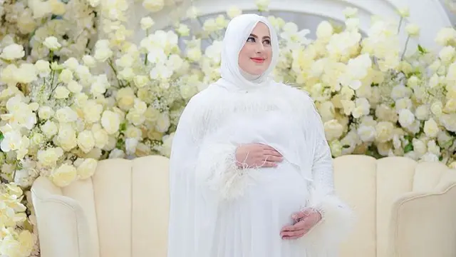 8 Momen Tasyi Athasyia Gelar Pengajian 7 Bulanan Sekaligus Gender Reveal, Meriah Banget