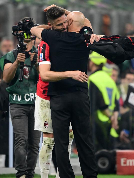 Pertandingan ini sekaligus menjadi arena perpisahan bagi pelatih Stefano Pioli dan striker Olivier Giroud. (MARCO BERTORELLO / AFP)