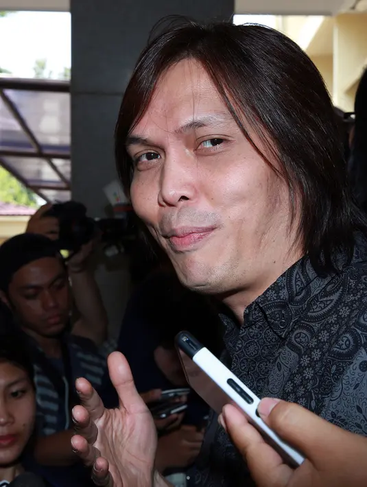 Ditemui di Mabes Polri, Jalan Trunojoyo, Kebayoran Baru, Jakarta Selatan, Jumat (18/9/2015), lelaki kelahiran Makassar 45 tahun yang lalu ini mengaku masih memiliki gairah di bidang musik. (Deki Prayoga/Bintang.com)