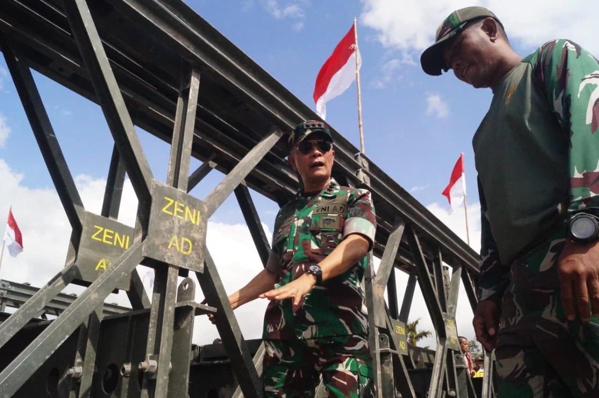 Wakasatgas PRR Letjen TNI Richard Tampubolon meninjau penanganan bencana banjir serta pemulihan infrastruktur tiga kabupaten di Sumatera Utara