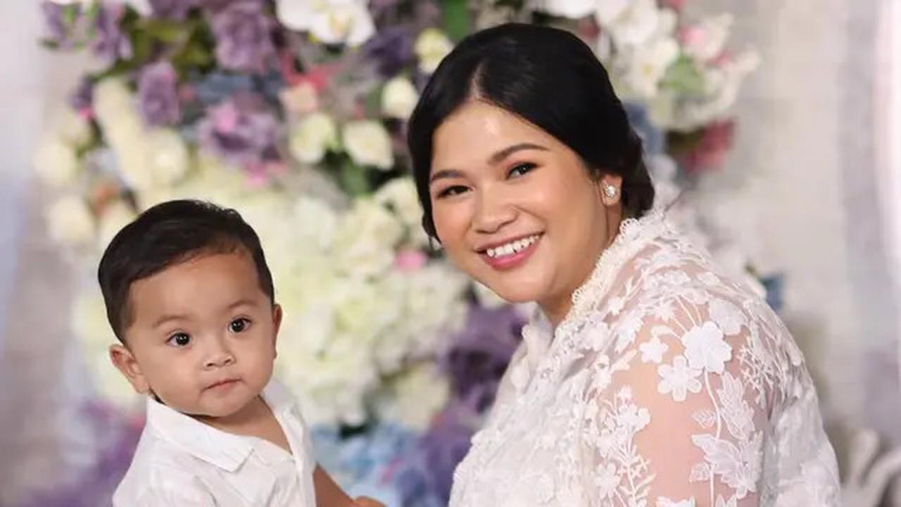 Galeri Foto Liana Saputri dengan Baju Putih, Ide Fashion Menarik untuk Berbagai Acara di 2025