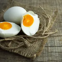 ilustrasi urutan membuat telur asin/Nattakorn_Maneerat/shutterstock