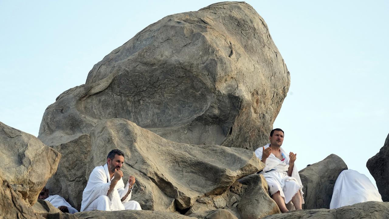 FOTO: Suasana Wukuf Jemaah Haji di Padang Arafah