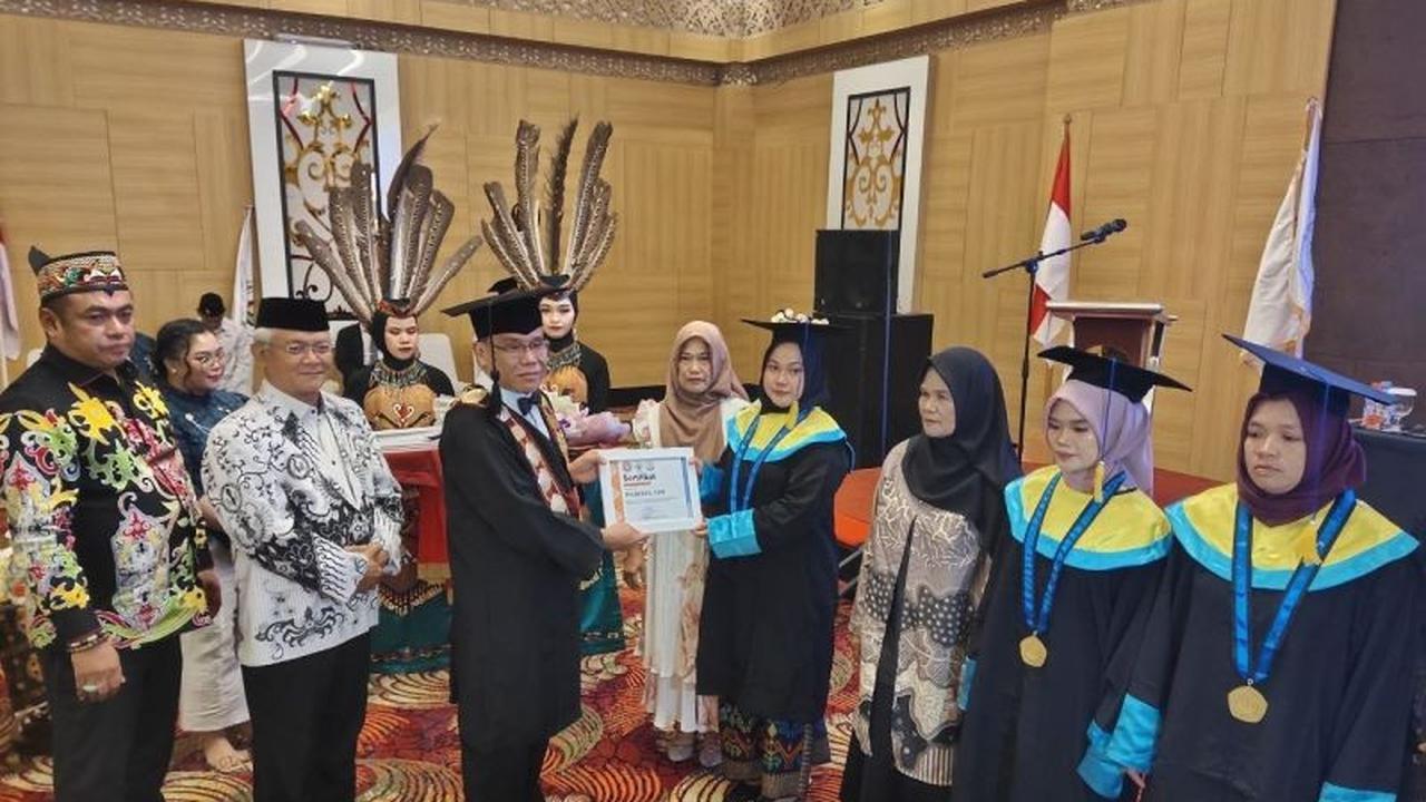Universitas PGRI Palangka Raya Perkuat SDM Kalteng Melalui Wisuda Angkatan XXI
