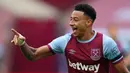 Jesse Lingard. Performa yang memikat saat dipinjamkan ke West Ham United membuat peluang gelandang asal Inggris ini untuk dipermanenkan The Hammers musim depan sangat besar. Dari 12 laga yang telah dilakoni, Lingard mampu mencetak 9 gol dan 4 assist. (AFP/John Walton/Pool)