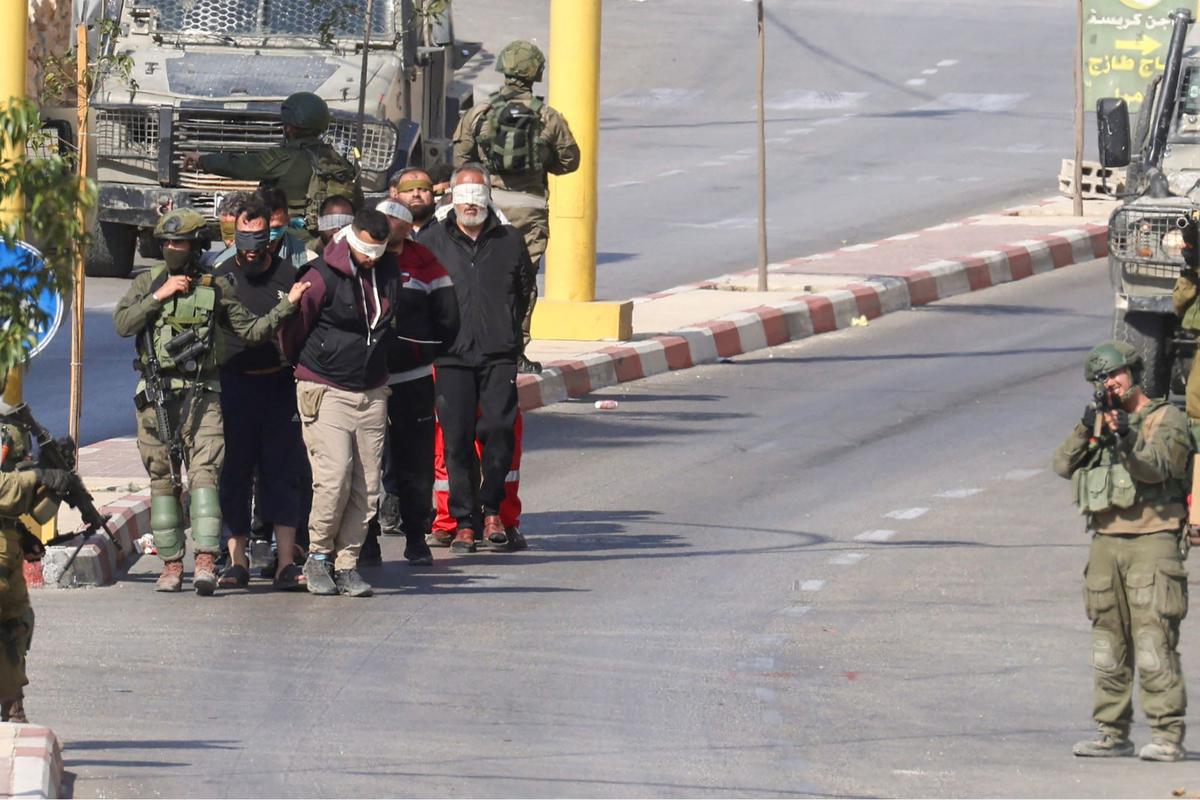 Tentara Israel tahan pria Palestina di Tepi Barat
