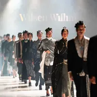 Wilsen Willim rayakan 10 tahun berkarya dengan kreasi tenun dan denim daur ulang (Wilsen Willim)