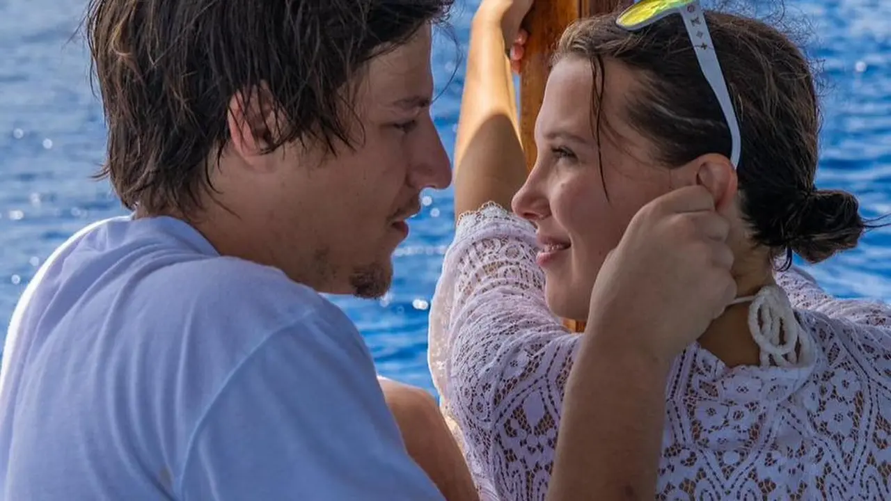 Millie Bobby Brown Tulis Penggalan Lirik Lagu Taylor Swift di Instagram, Tunangan dengan Jake Bongiovi?