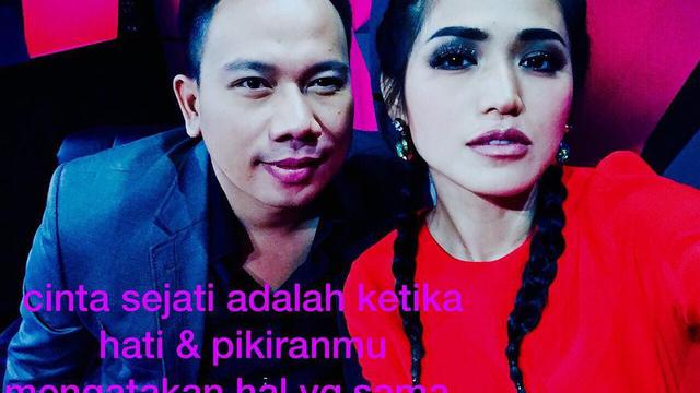 6 Potret Lawas Vicky Prasetyo, Penampilannya Bikin Pangling