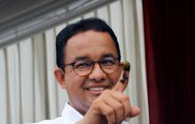 FOTO: Momen Anies Baswedan Nyoblos Bareng Keluarga di TPS 60 Cilandak