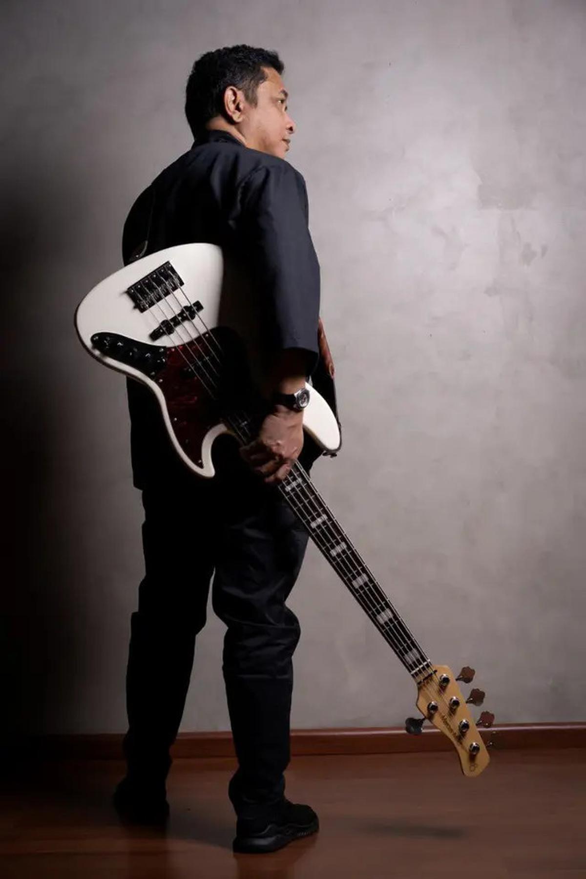 Rilis 206 Lagu Sejak 2020 hingga 2024, Ini Perjalanan Musik Alex Kuple Bassist Nugie dan Alv Band yang Punya Jam Terbang Tinggi