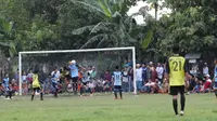 Menpora Antusias Saksikan Turnamen Sepak Bola Antar Santri di Jombang