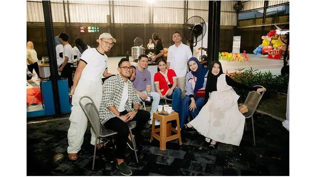 6 Potret Ultah ke-3 Rayyanza Bertema Cars, Dapat Kado Mobil Lightning McQueen