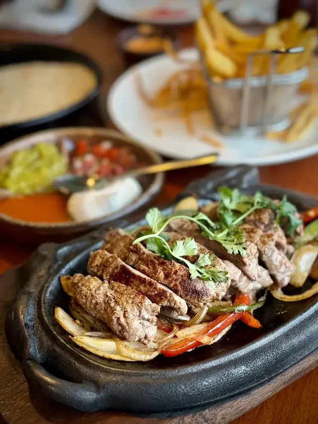 Amigos Bar & Cantina Kemang