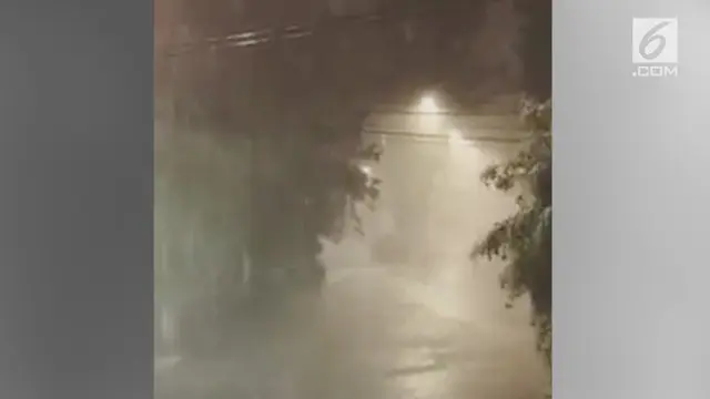 VIDEO: Hujan Es dan Petir Hantam Mexico City