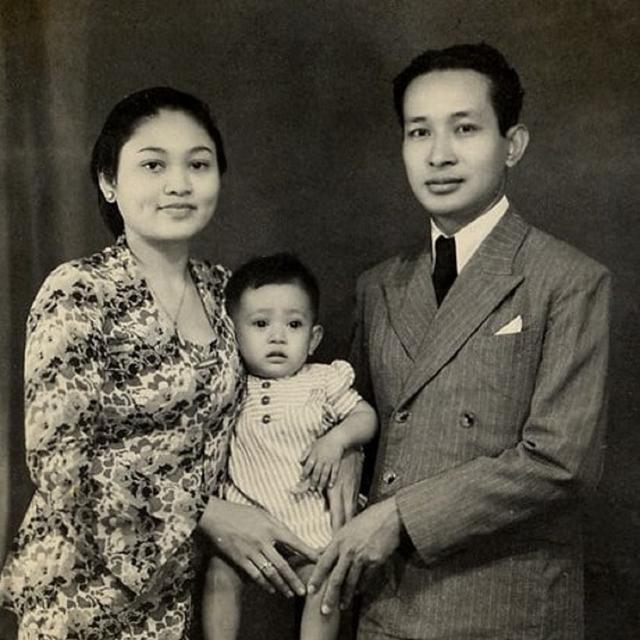 Kenang Cerita Masa Kecil Tutut Unggah Potret Diapit Pak Harto Dan Ibu Tien Muda Lifestyle Liputan6 Com