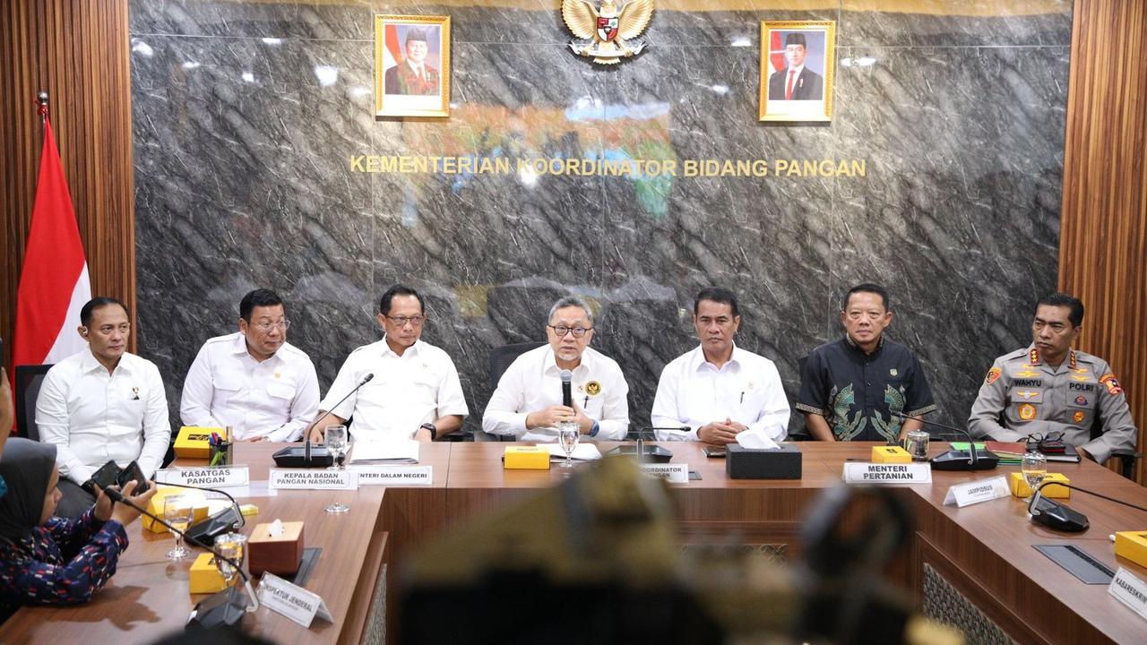 Mendagri saat Rapat Koordinasi Terbatas