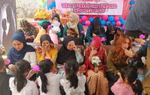 Momen Haru Warnai Sungkem di Peringatan Hari Ibu Lio Genteng Bandung