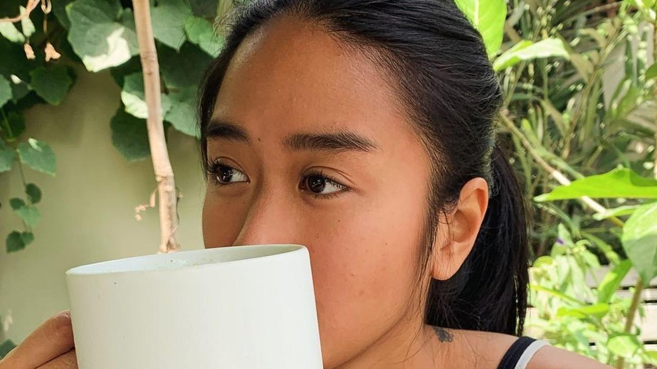 Momen Chef Renatta Asyik Ngopi, Ukuran Cangkir Sebesar Gayung Jadi Sorotan 'Bisa Melek Sampai Sebulan