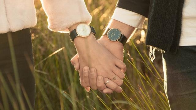 Ilustrasi genggaman tangan