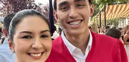 Lionel Sinathrya atau yang akrab disapa Lio, putra sulung Donna Agnesia dan Darius Sinathraya baru saja lulus SMA dengan Diploma Magna Cum Laude. Bukan di Indonesia, Donna pun harus terbang ke Portugal untuk merayakan wisuda putranya. [@dagnesia]