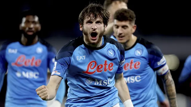 Foto: Libas Atalanta, Napoli Kembali Tancap Gas dan Makin Mantap di Puncak
