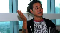 Tony Q yang dijuluki sebagai bapak reggae ini akan mengeluarkan album yang ke-10. (Liputan6.com/Faisal R Syam)