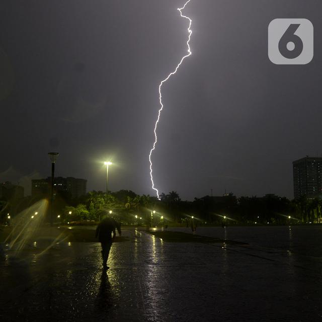 Cuaca Hari Ini Waspadai Potensi Hujan Petir Di Jakarta Sore