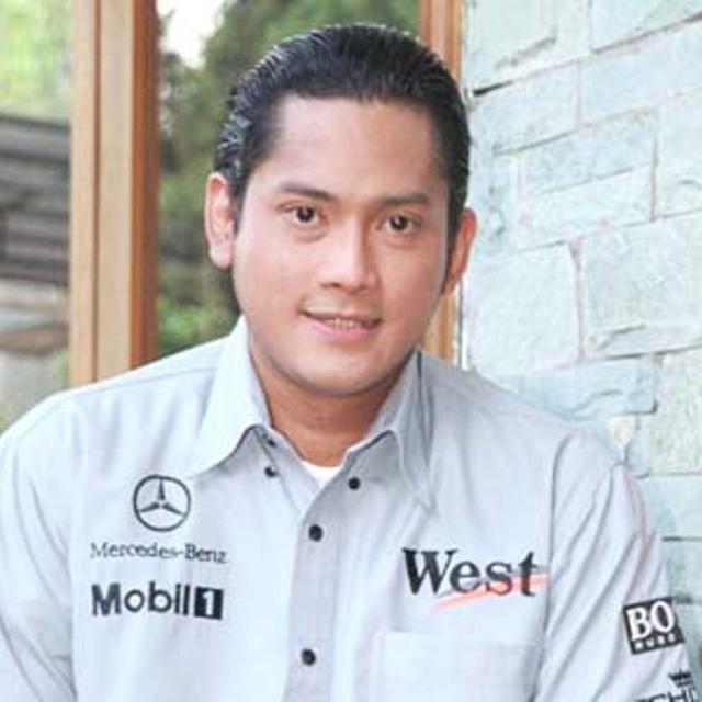 Ini Kisah Onky Alexander Si Boy Idola Kaum Hawa Sebelum Cerai Showbiz Liputan6 Com