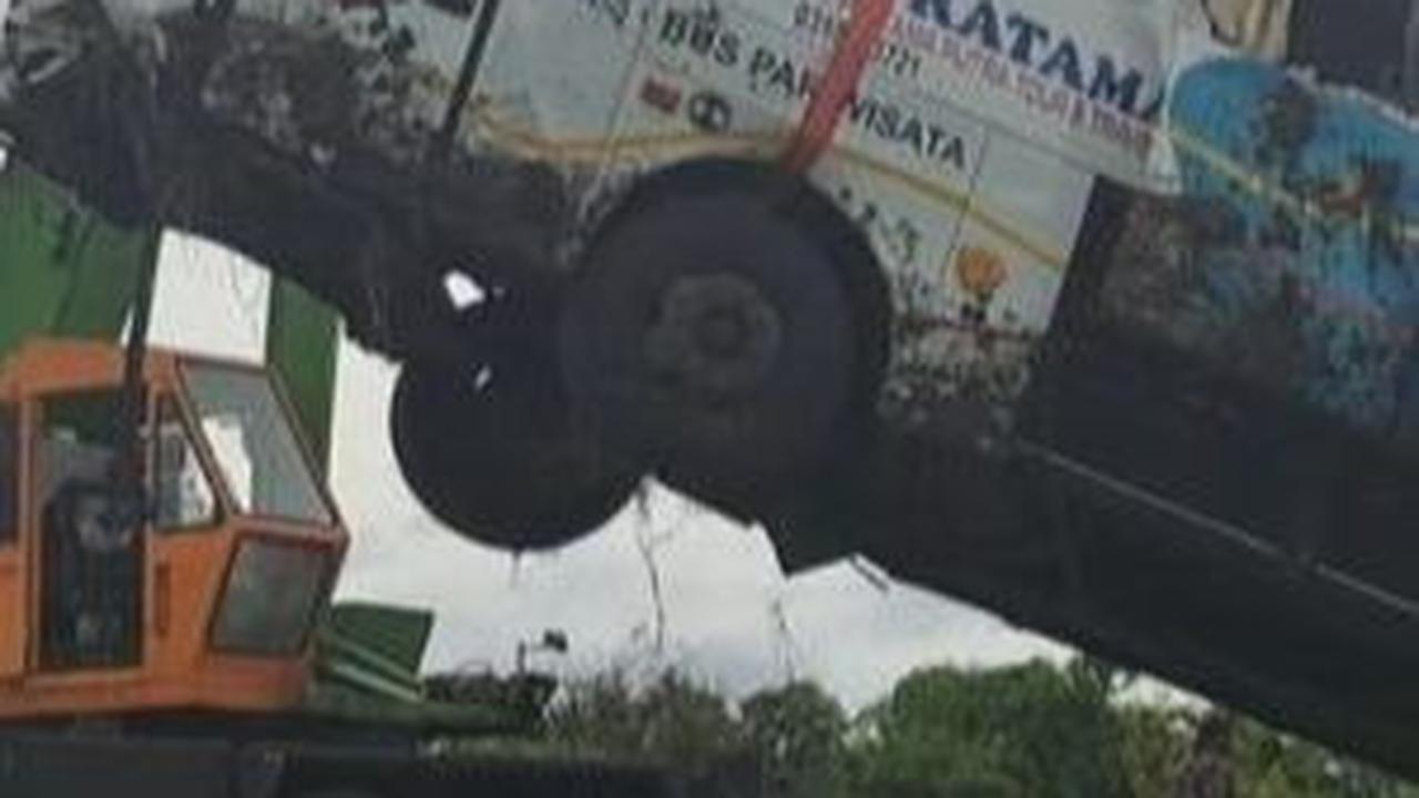 Korban Tewas Kecelakaan Bus Rombongan Siswa dan Guru SMAN 1 Sidoarjo di Tol Ngawi jadi 2 Orang