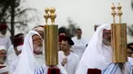  Anggota sekte Samaritan saat melakukan kegiatan ziarah tradisional untuk menandai liburan Paskah di Gunung Gerizim, Nablus, (27/4). Samaritan adalah nama sebuah komunitas agama kuno yang memisahkan diri dari agama Yahudi.( REUTERS / Abed Omar Qusini)