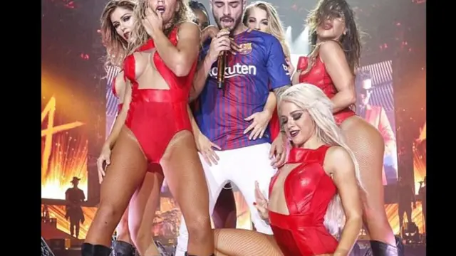 Lionel Messi dan Luis Suarez hadir saat konser Maluma di Barcelona