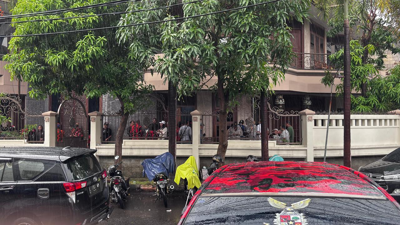 KPK Geledah Rumah La Nyalla, Keluarga Klaim Tak Ada Barang yang Disita