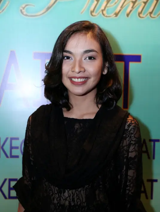 Tika Bravani mengaku tertantang dengan setiap peran yang ia lakoni. Menurutnya setiap peran selalu memberikan pelajaran dan pengalaman yang berbeda-beda. (Nurwahyunan/Bintang.com)