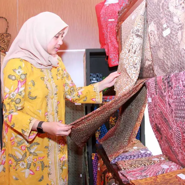 Ingin Koleksi Batik Menawan Banyuwangi, Wisatawan Bisa Kunjungi Galeri Sekar Jagad Blambangan