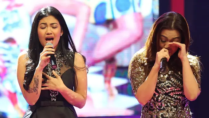 [Bintang] Nia Anggia dan Della Wulan