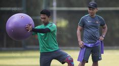 Bek Timnas Indonesia U-22, Bagas Adi Nugroho, latihan terpisah di Lapangan SPH Karawaci, Banten, Kamis (10/8/2017). Latihan dilakukan sebagai persiapan jelang SEA Games 2017 Malaysia. (Bola.com/Vitalis Yogi Trisna)