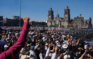 Demo Gen Z&nbsp;di Kota Meksiko, Meksiko, pada Sabtu (15/11/2025). (Dok. AP/Marco Ugarte)&nbsp;&nbsp;&nbsp;